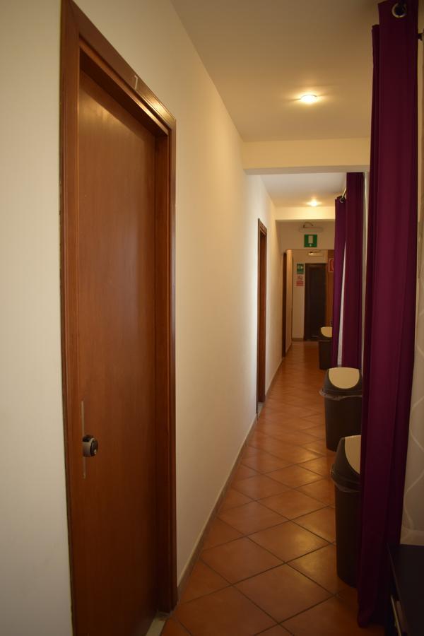 Sandy Hotel Rome Luaran gambar