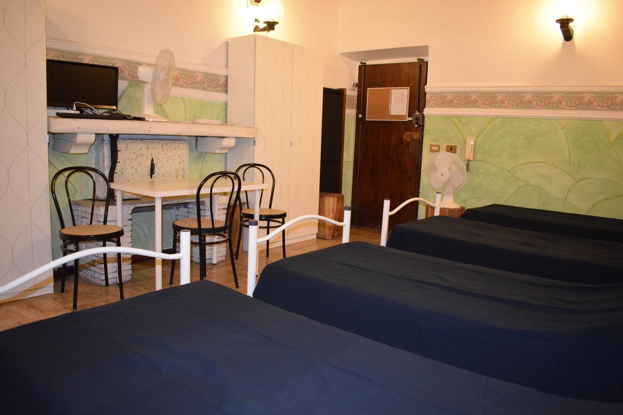 Sandy Hotel Rome Luaran gambar